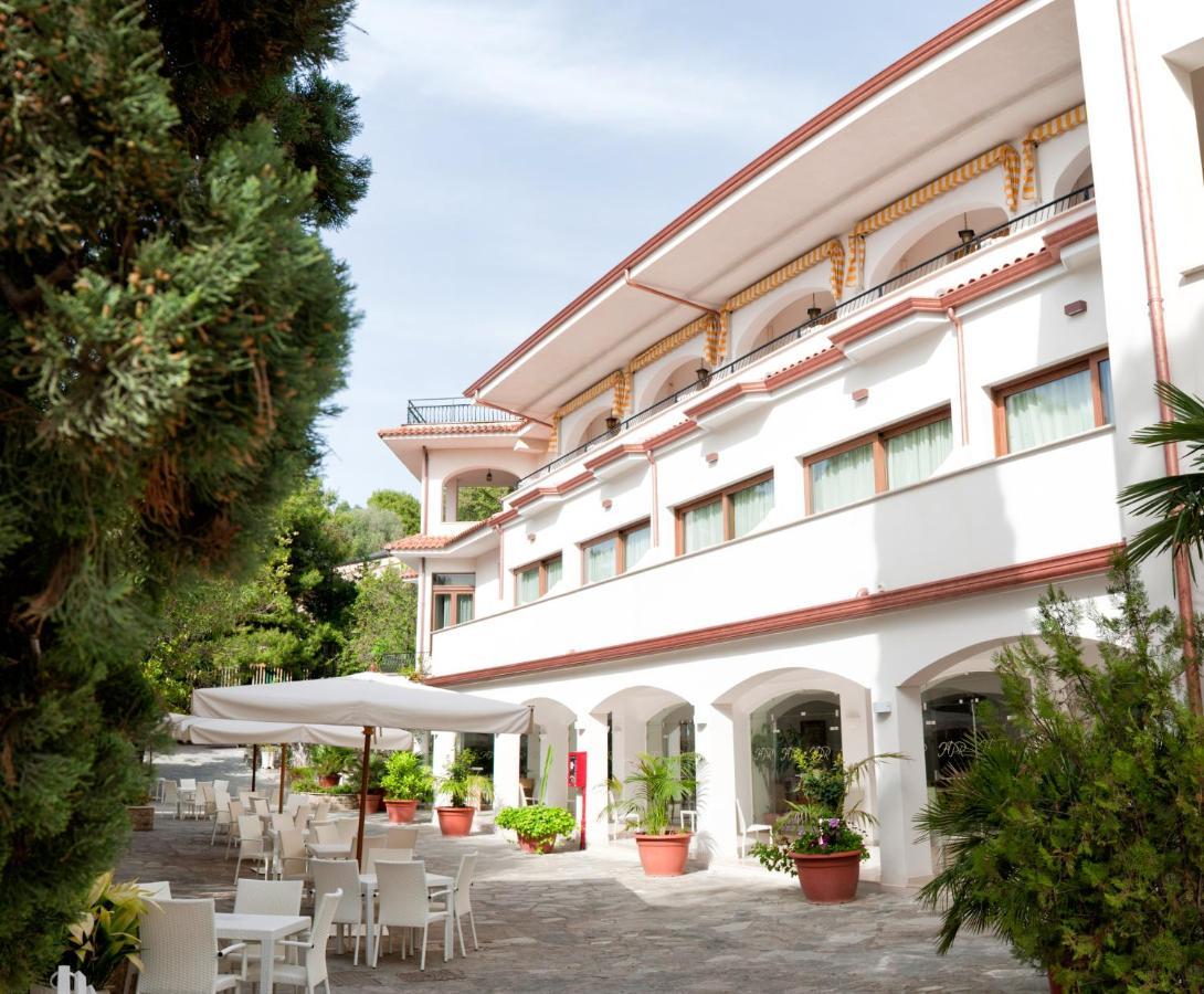 Hotel Paradiso Santa Maria di Castellabate Exterior foto